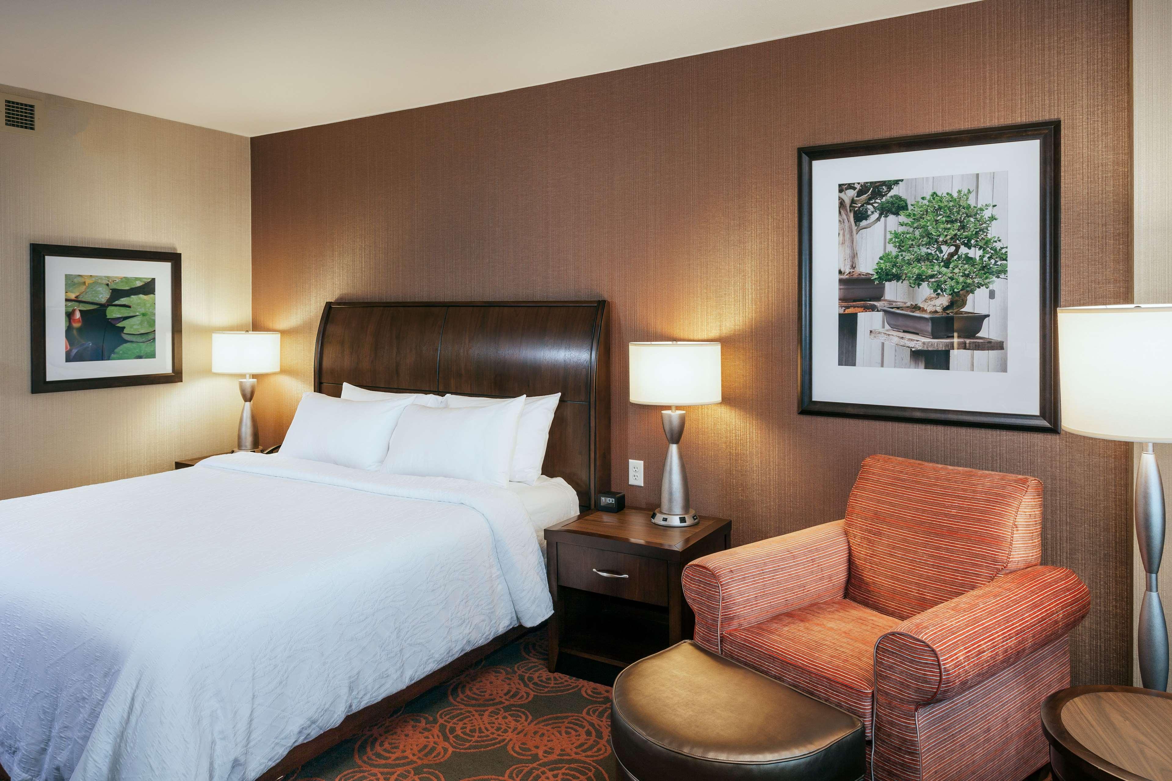Hilton Garden Downtown 4*